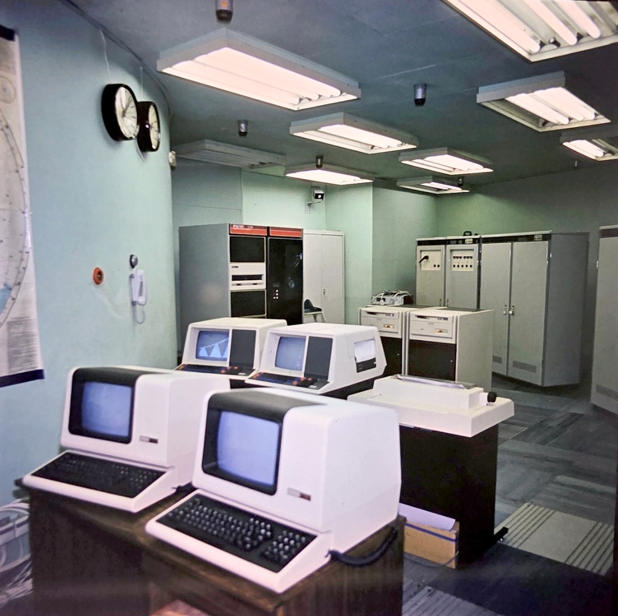 2-м телескоп, електронна зала