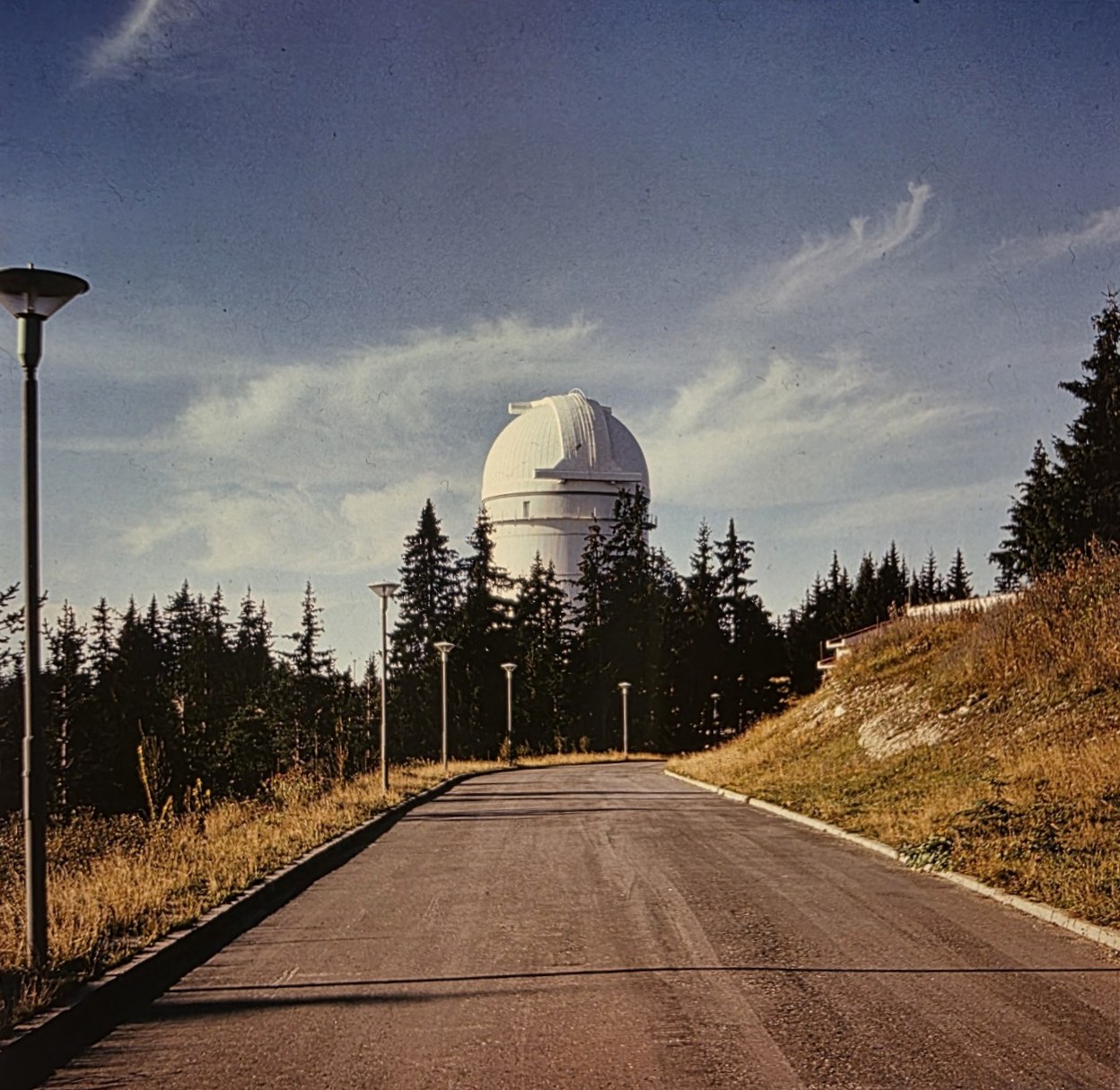 Кулата на 2-м телескоп